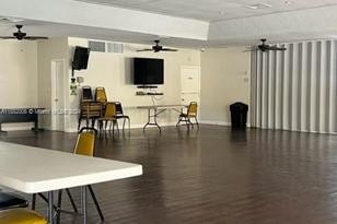 2871 Somerset Dr, Lauderdale Lakes, FL 33311 - Photo 11