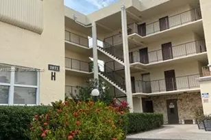 2871 Somerset Dr, Lauderdale Lakes, FL 33311 - Photo 3