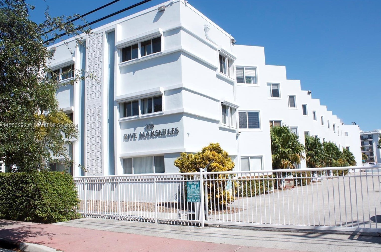 1185 Marseille Dr, Miami FL 33141-2813 exterior