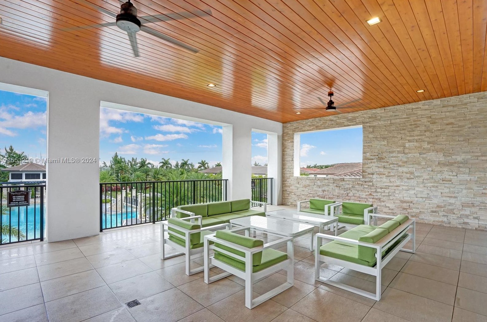 7805 104th Ave, Miami FL 33178 exterior