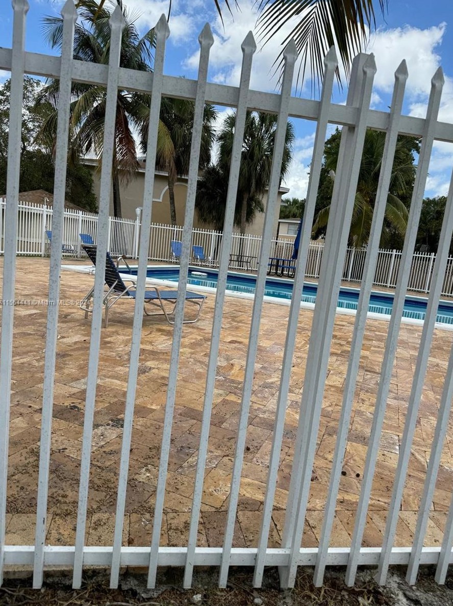 4180 79th Ave, Miami FL 33166-6535 exterior