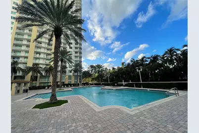 1755 E Hallandale Beach Blvd #1102E, Hallandale Beach, FL 33009 - Photo 15