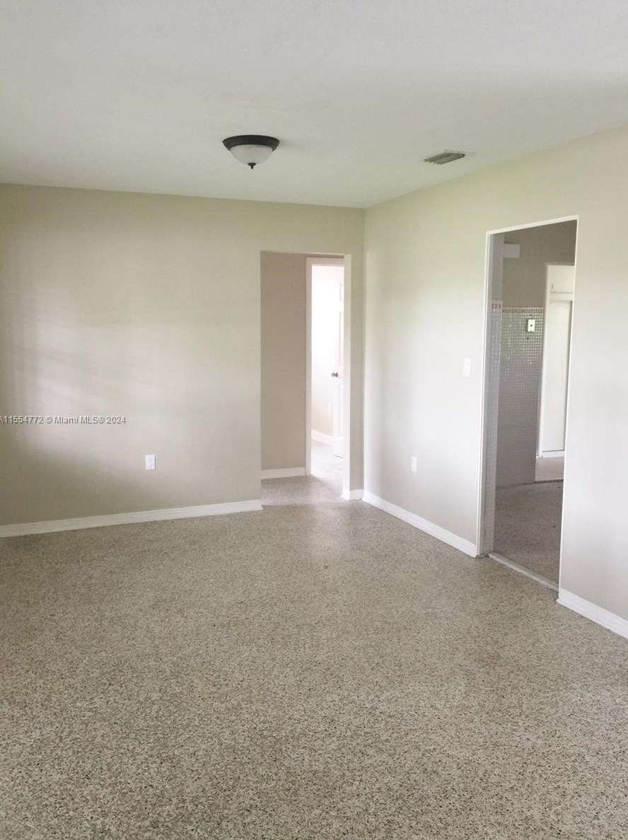 1130 64th St, Hialeah FL  33012-6418 exterior