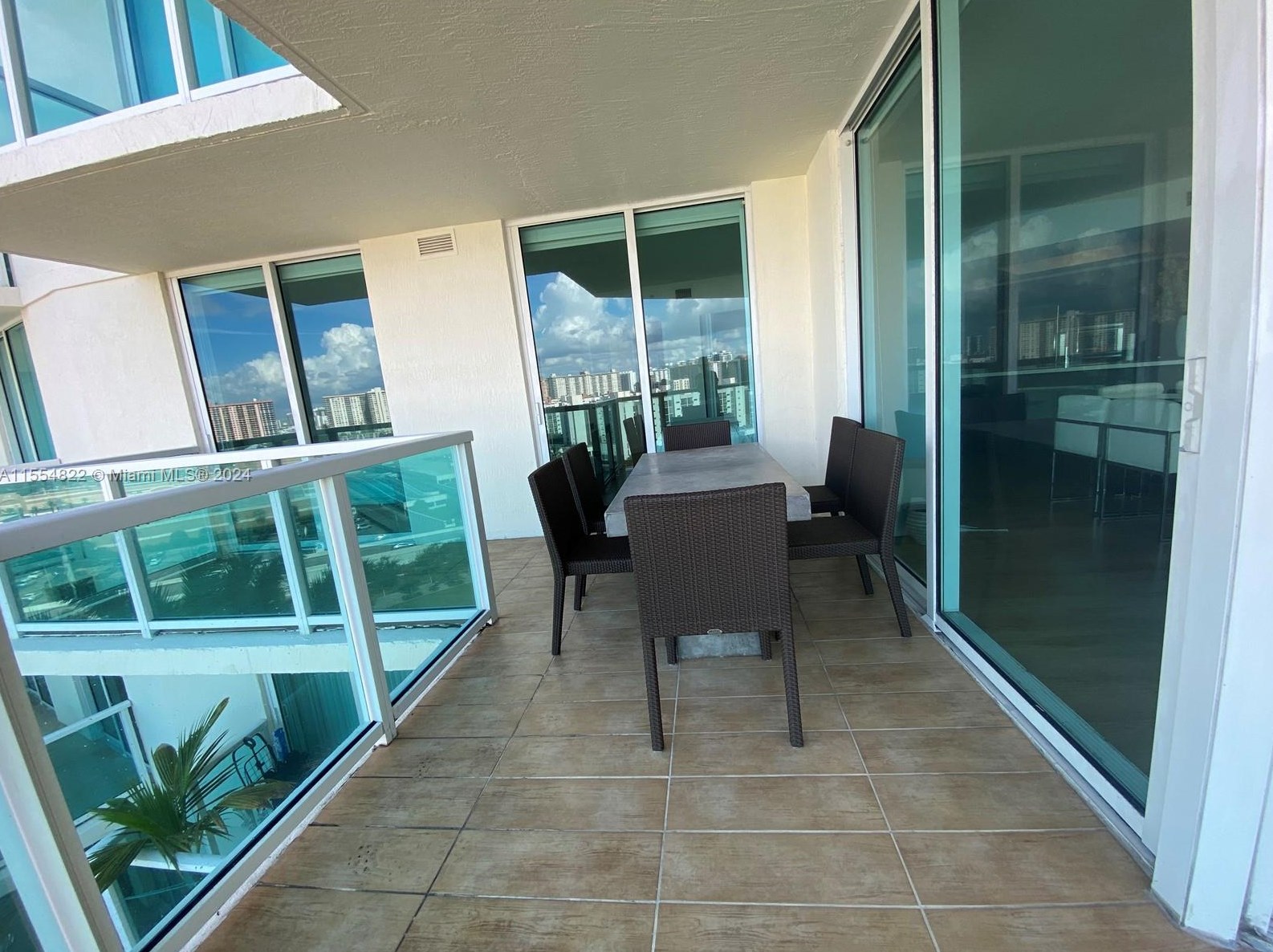 150 Sunny Isles Blvd, Miami FL 33160-4391 exterior