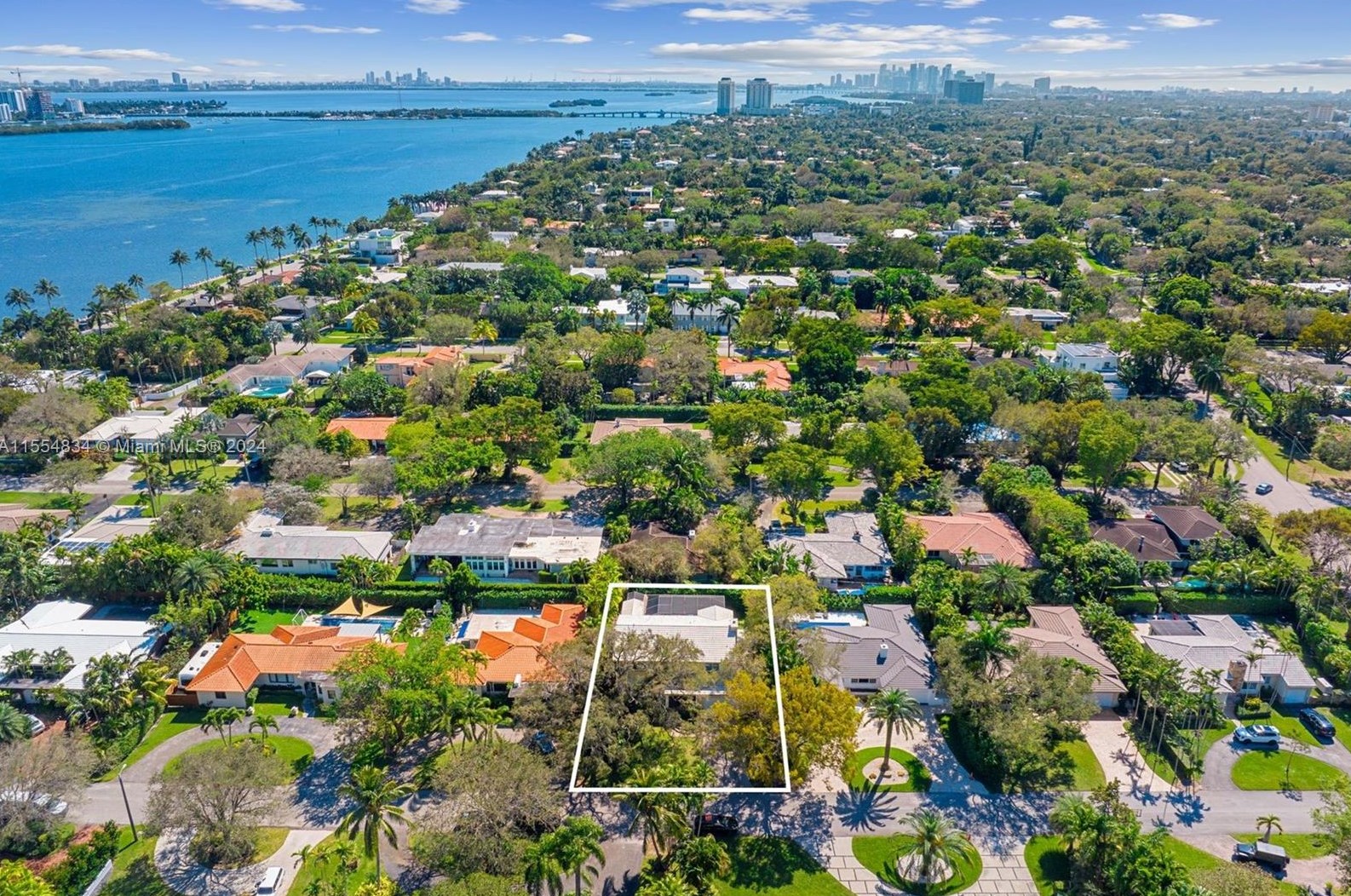 1238 98 St, Miami FL 33138-2562 exterior