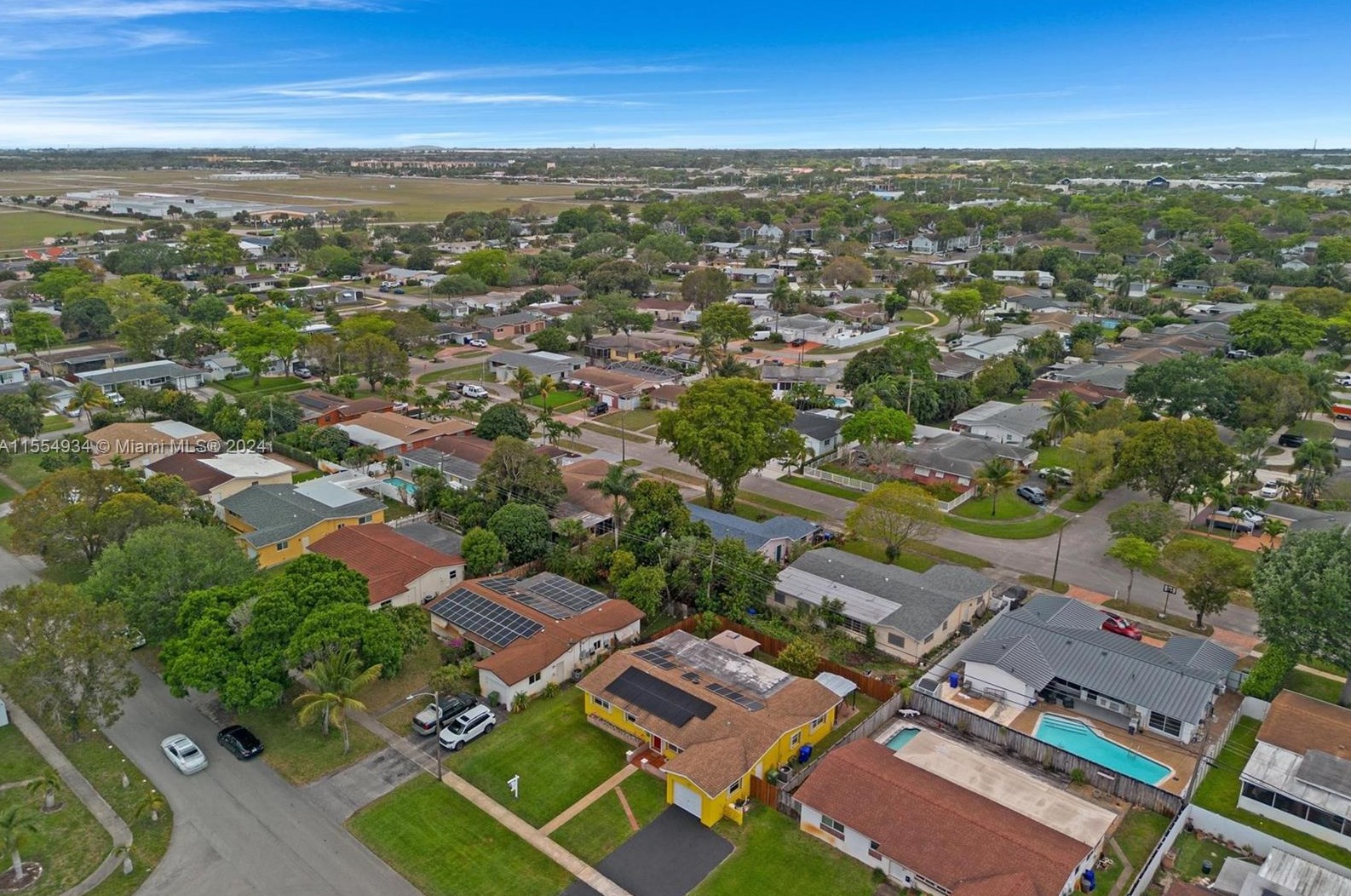 430 76th Ave, Hollywood FL 33024-1576 exterior