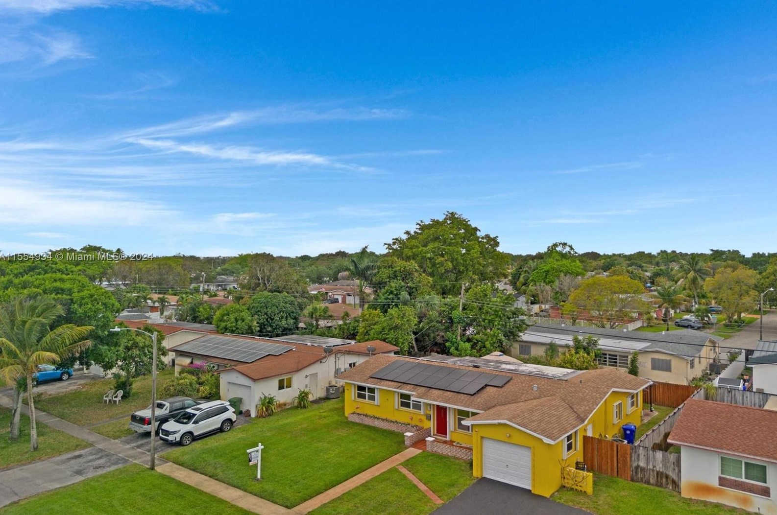 430 76th Ave, Hollywood FL 33024-1576 exterior