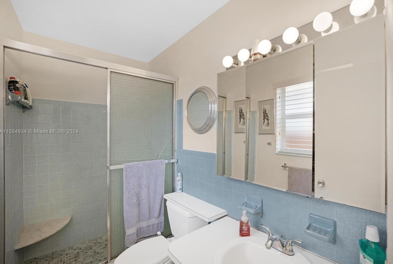 430 76th Ave, Hollywood FL 33024-1576 exterior