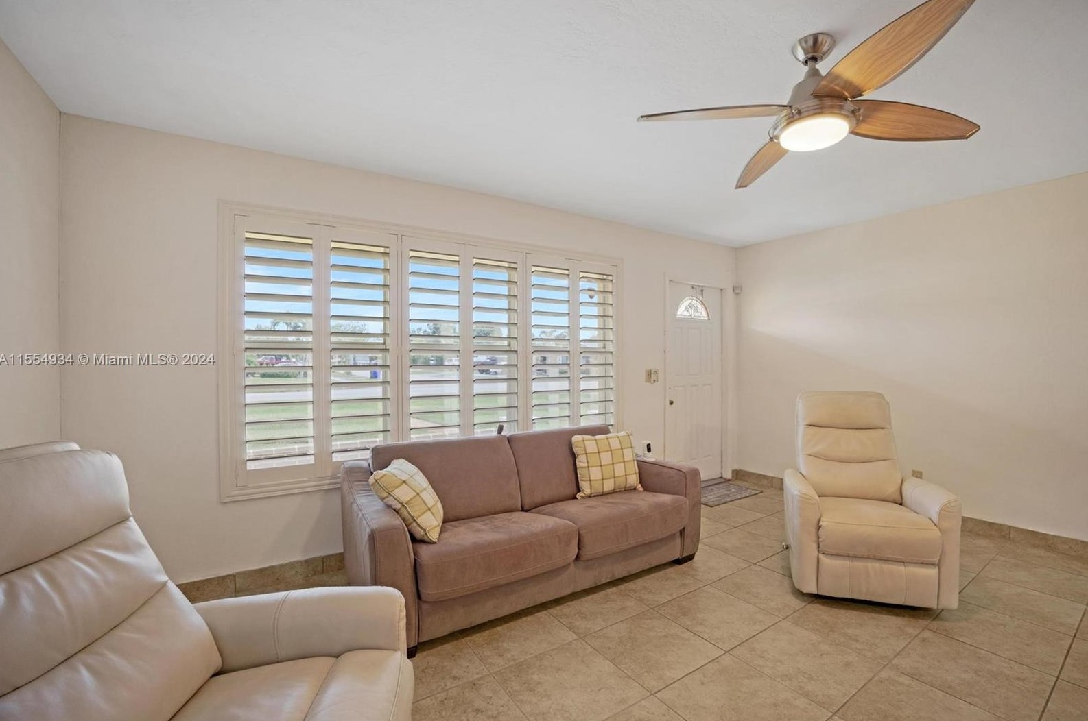 430 76th Ave, Hollywood FL 33024-1576 exterior