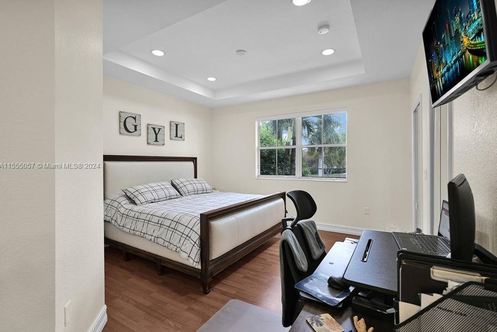 11811 137 Pl, Miami FL 33186-7223 exterior