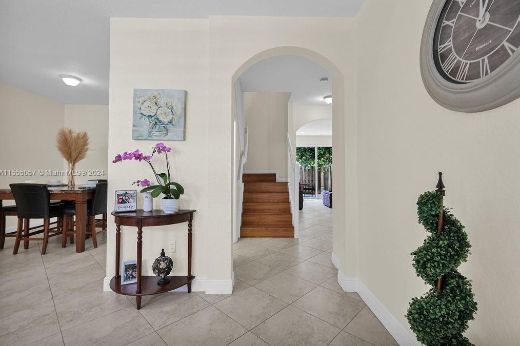 11811 137 Pl, Miami FL 33186-7223 exterior