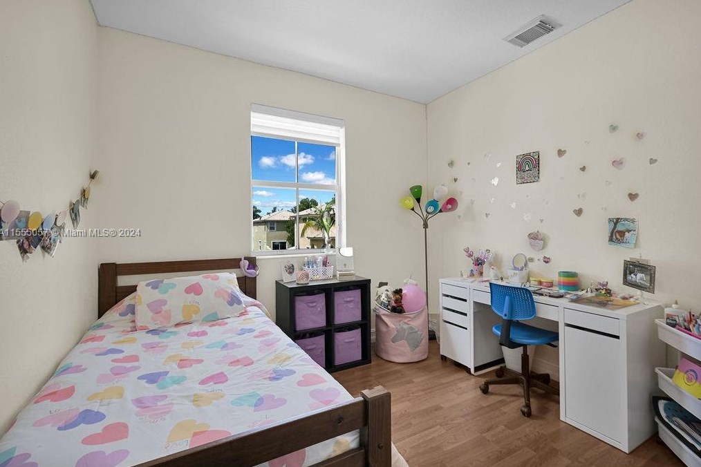 11811 137 Pl, Miami FL 33186-7223 exterior