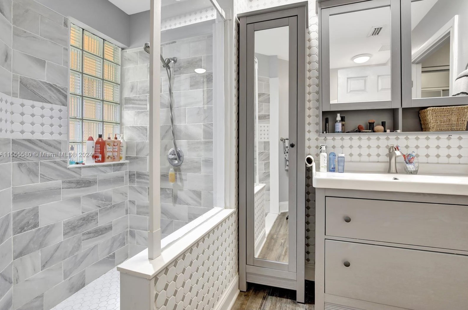 17324 7 St, Hollywood FL 33029-3184 exterior