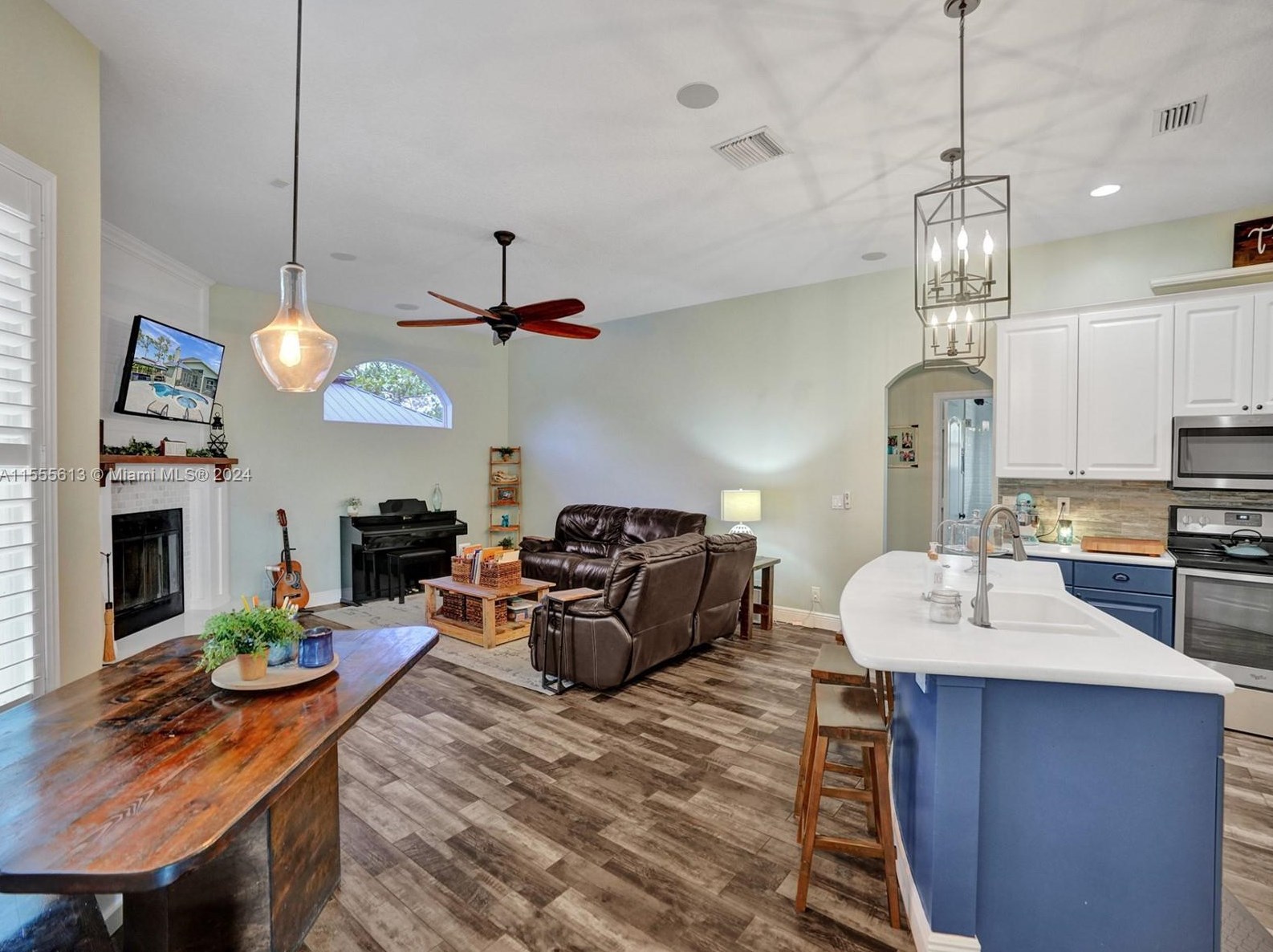 7397 Banyan Blvd, Town Of Loxahatchee Groves FL  33470-2762 exterior