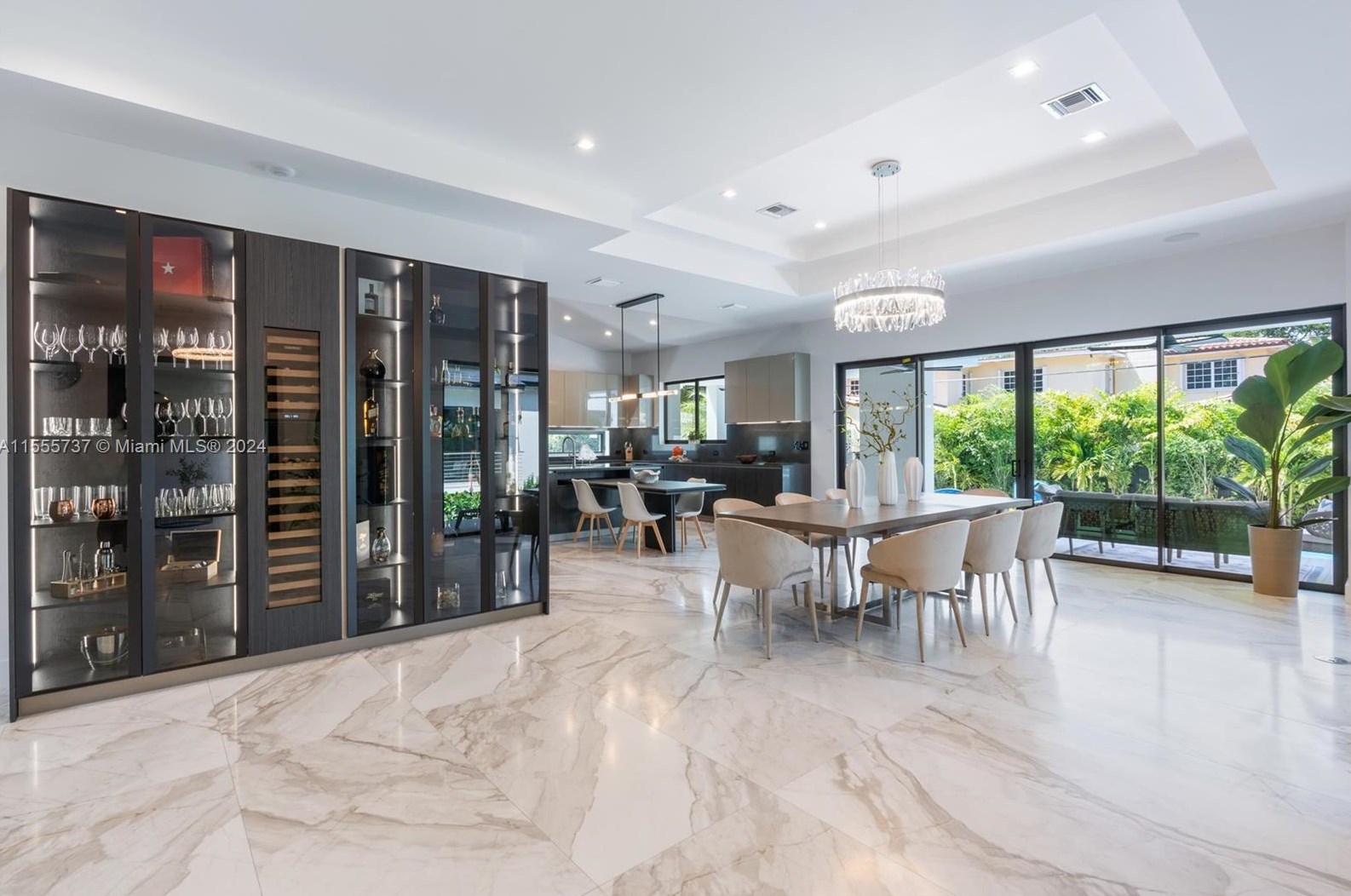 1245 94 St, Miami FL 33138-2947 exterior