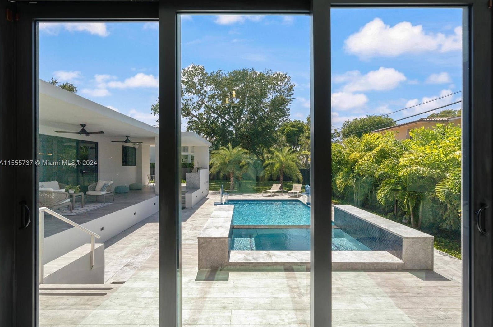 1245 94 St, Miami FL 33138-2947 exterior