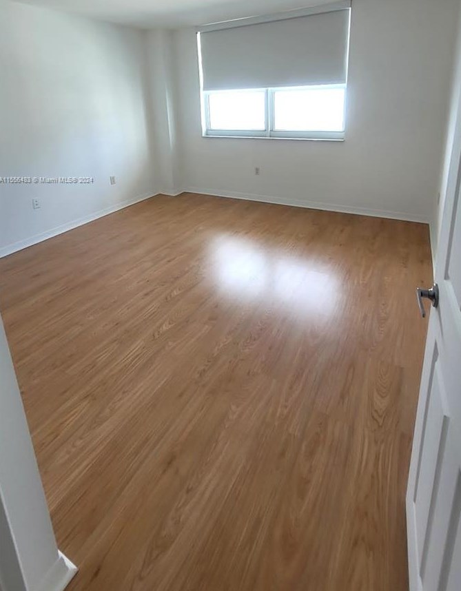 1155 Brickell Bay Dr, Miami FL 33131-2983 exterior