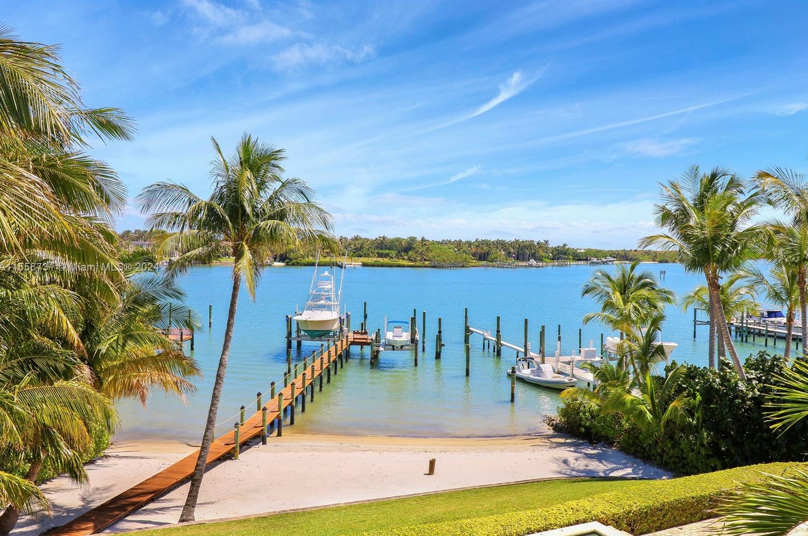 17581 Conch Bar Ave, Jupiter FL 33469-1709 exterior