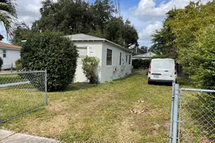 1345 NW 70th St, Miami, FL 33147 - Photo 3