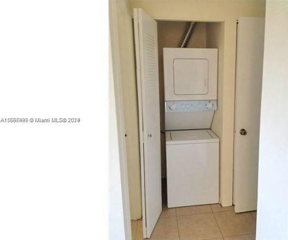 3660 56th Ave, Hollywood FL  33021-2269 exterior