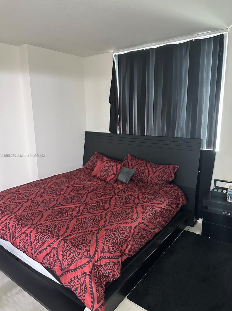 1871 River Dr, Miami FL exterior