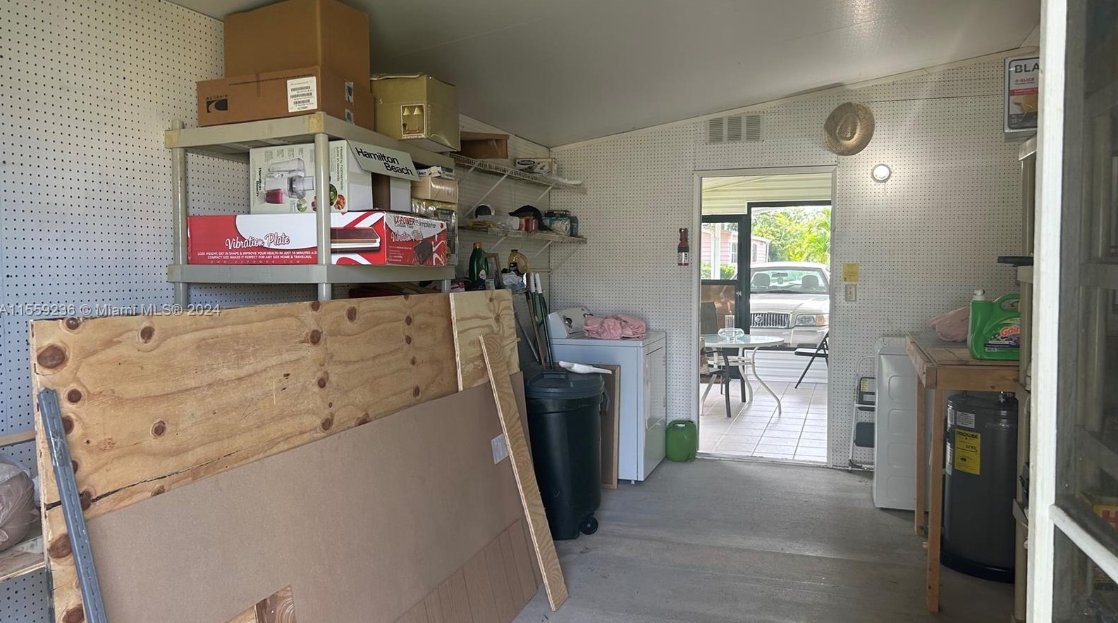 8240 Cinnamon Ct, Fort Pierce FL 34952-3301 exterior