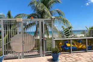 6039 Collins Ave, Miami Beach, FL 33140 - Photo 5