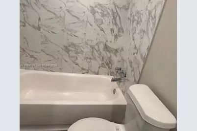 5401 Collins Ave #209, Miami Beach, FL 33140 - Photo 19