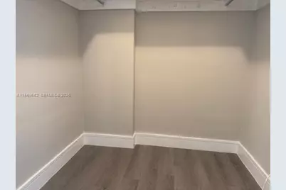 5401 Collins Ave #209, Miami Beach, FL 33140 - Photo 23