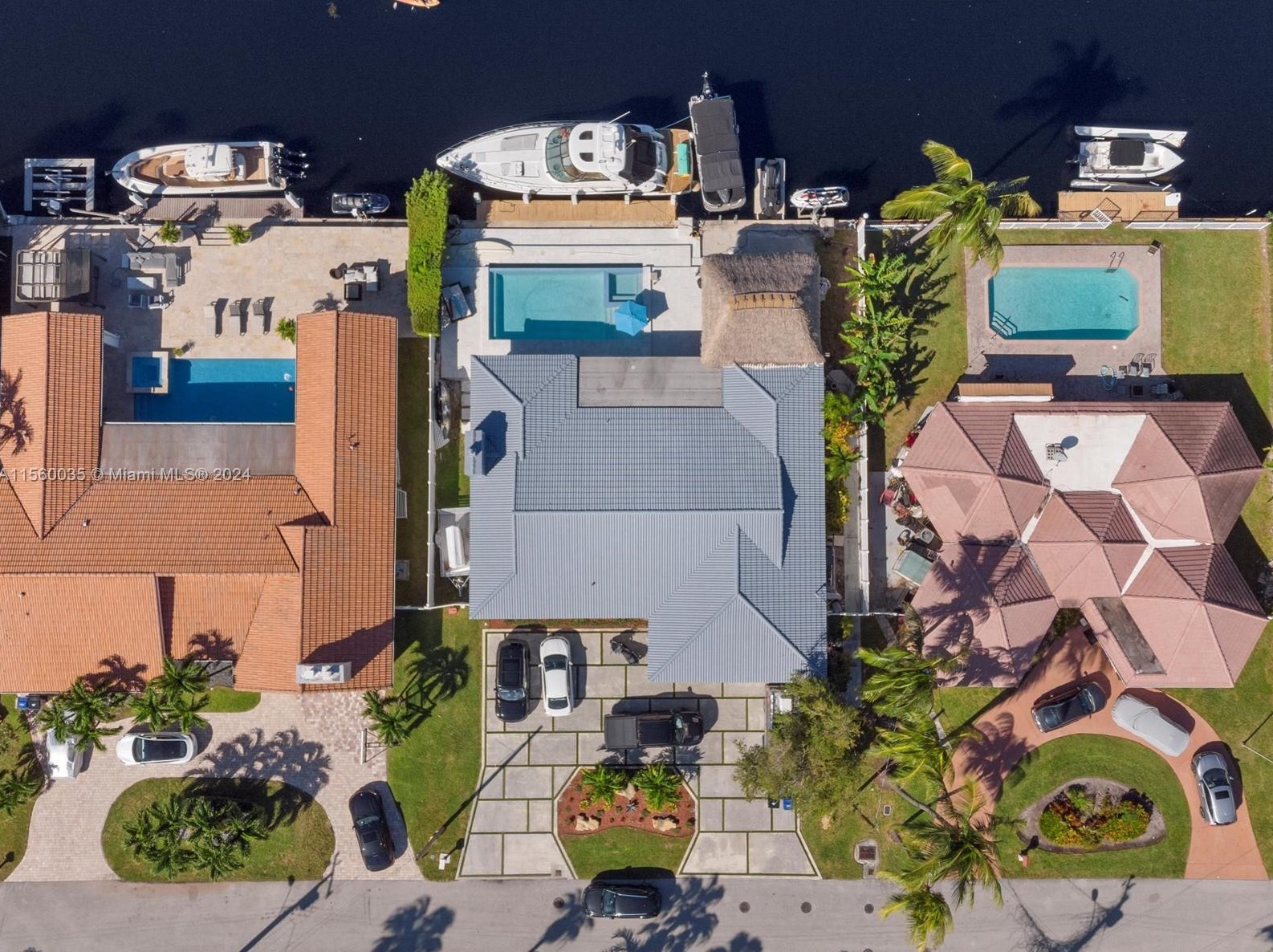 3325 167th St, Miami FL 33056-4254 exterior