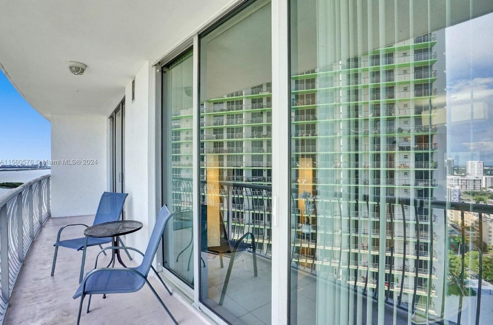 1750 Bayshore Dr, Miami FL 33132-3207 exterior