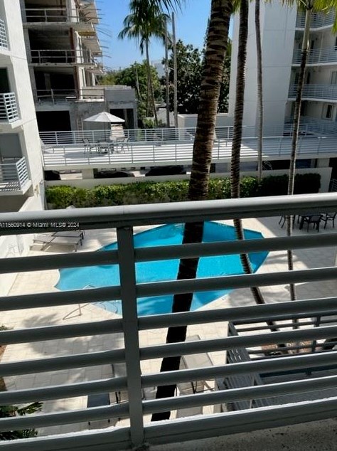 1401 Bay Rd, Miami FL  33139-3780 exterior