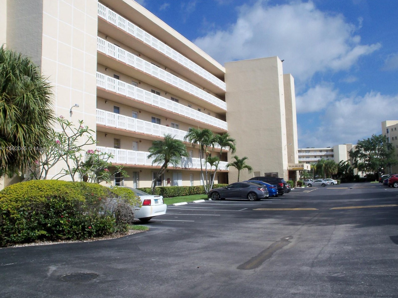 321 3rd St, Dania Beach FL  33004-4728 exterior
