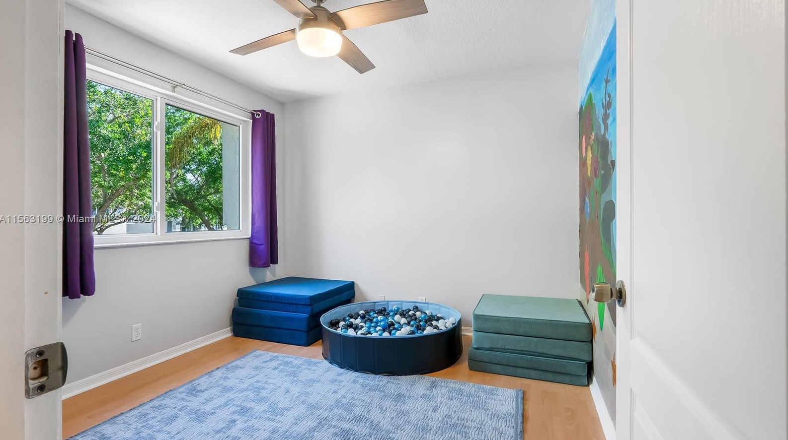 11272 Roundelay Rd, Hollywood FL  33026-1351 exterior