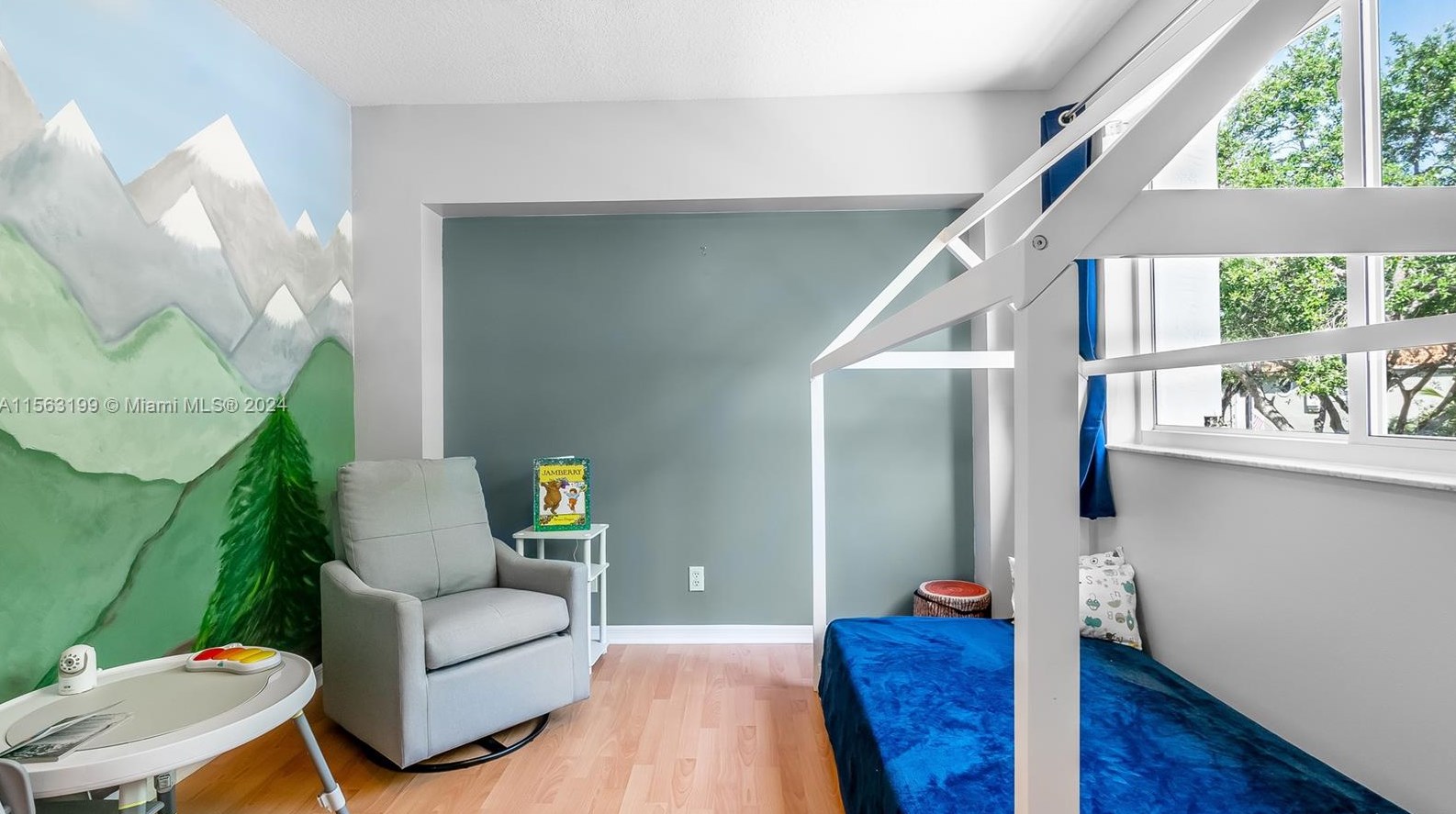 11272 Roundelay Rd, Hollywood FL  33026-1351 exterior