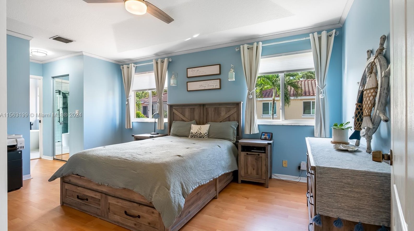 11272 Roundelay Rd, Hollywood FL  33026-1351 exterior