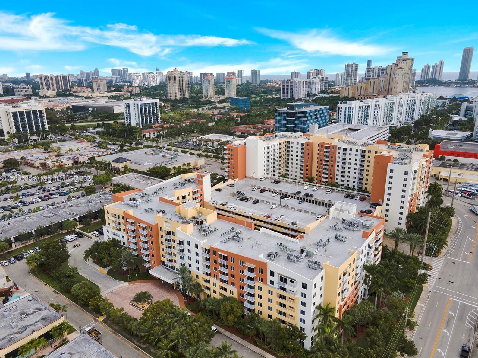 2775 187th St, Miami FL 33180-2912 exterior