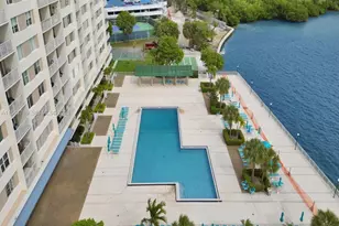 300 Bayview Dr, Sunny Isles Beach, FL 33160 - Photo 69