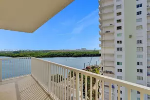 300 Bayview Dr, Sunny Isles Beach, FL 33160 - Photo 19