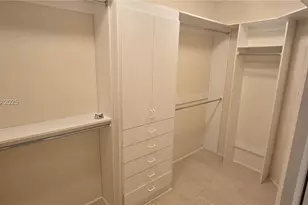 21205 Yacht Club Dr, Aventura, FL 33180 - Photo 31