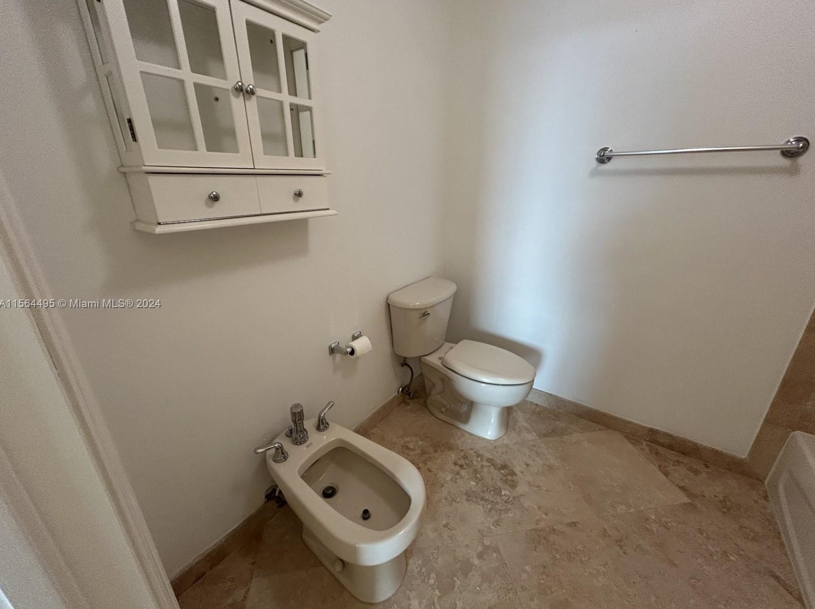 3590 Coral Way, Miami FL 33145-3075 exterior