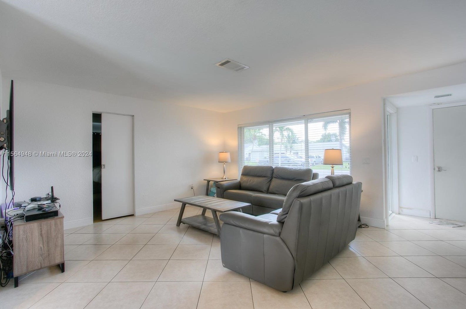 8831 7th St, Hollywood FL  33024-6517 exterior