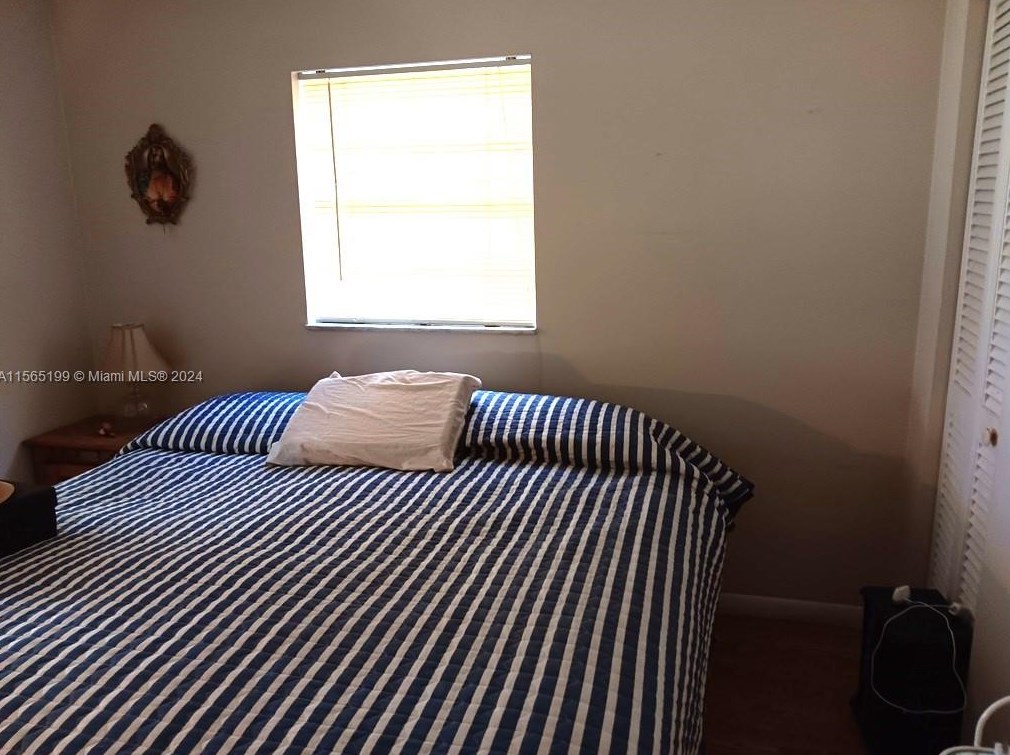 5177 Rose Hill Dr, Boynton Beach FL  33437-1307 exterior