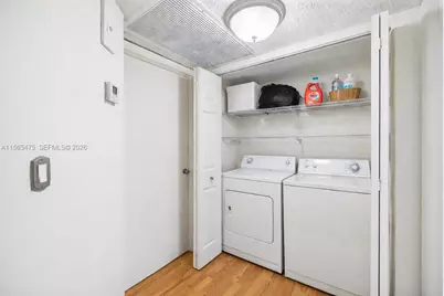 8363 Lake Dr #101, Doral, FL 33166 - Photo 13