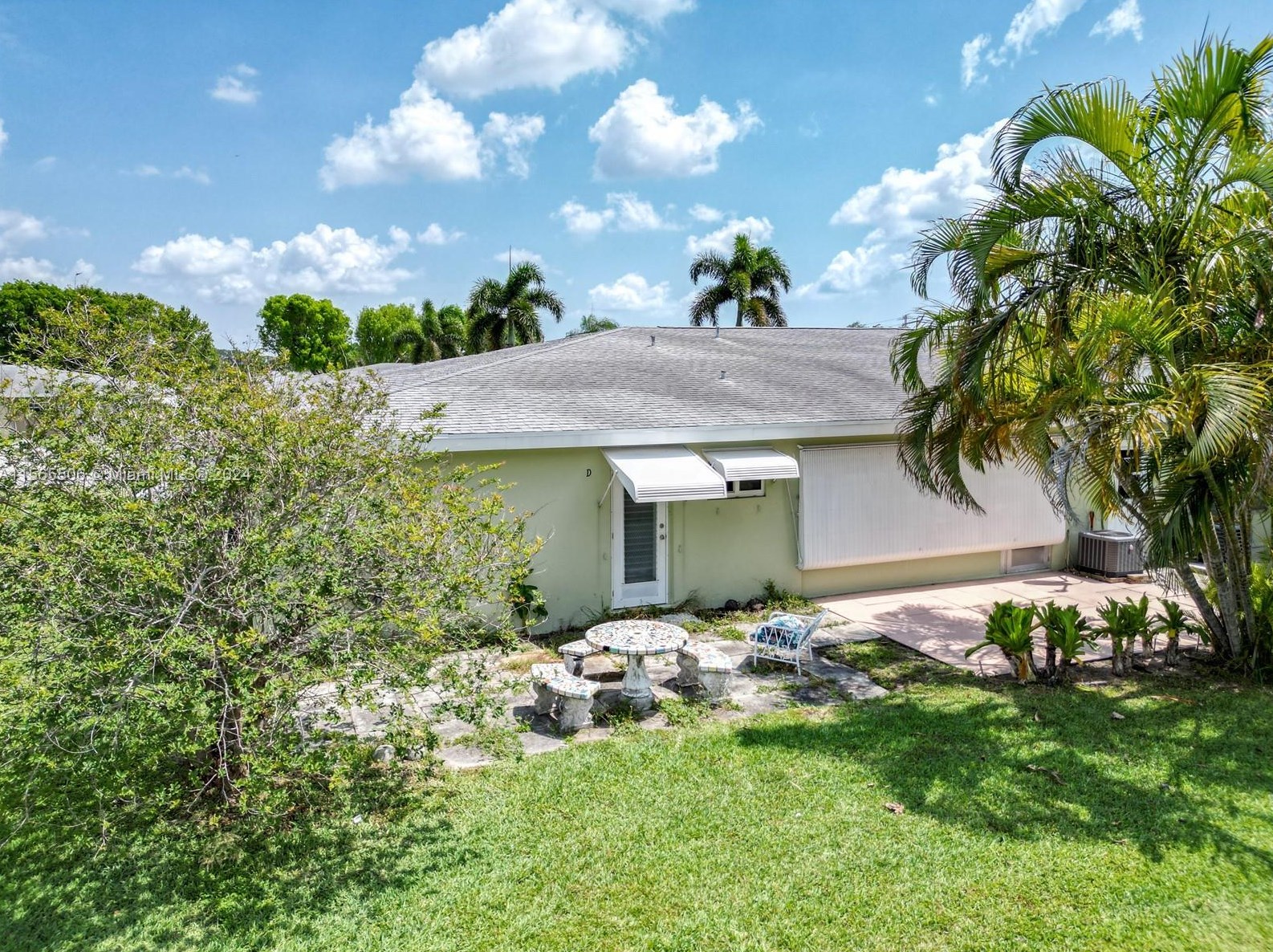 340 High Point Ct, Boynton Beach FL  33435-6649 exterior