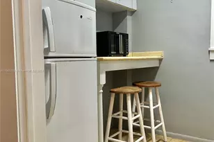 536 14th St, Miami Beach, FL 33139 - Photo 9