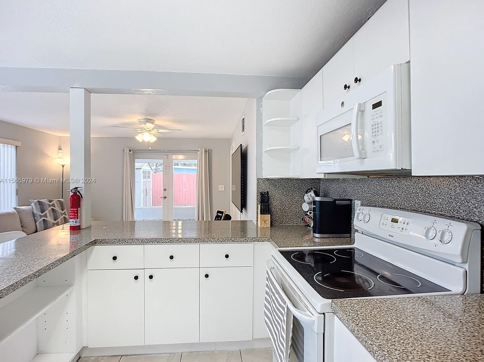 4351 8th Ln, Hialeah FL  33013-2421 exterior