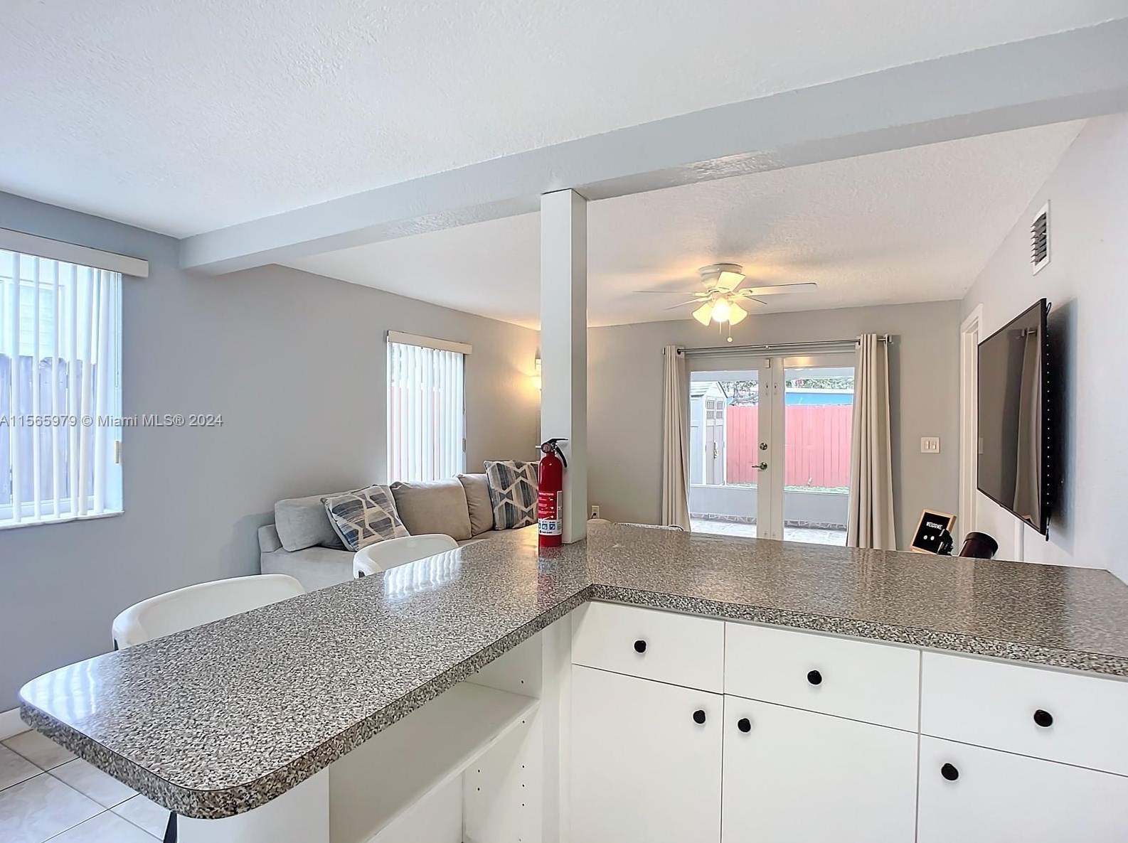 4351 8th Ln, Hialeah FL  33013-2421 exterior