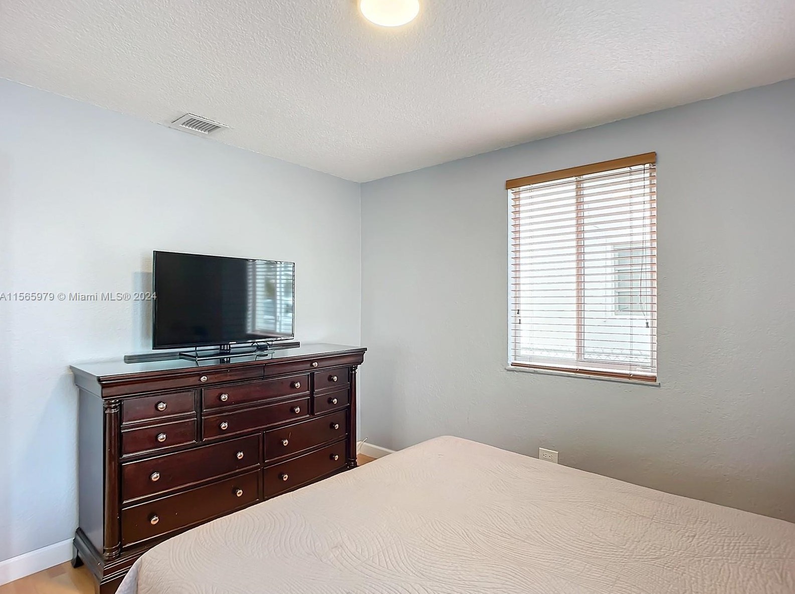 4351 8th Ln, Hialeah FL  33013-2421 exterior