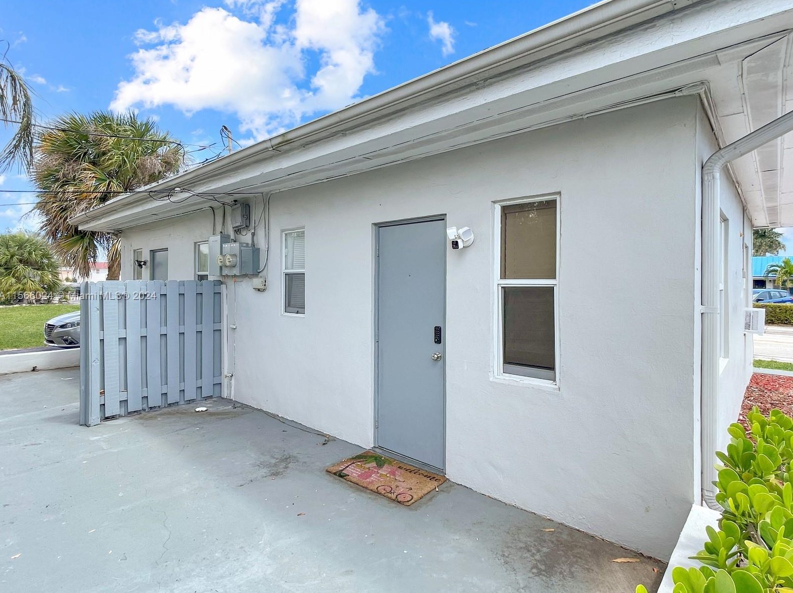 1625 Federal Hwy, Lake Worth FL  33460-5896 exterior